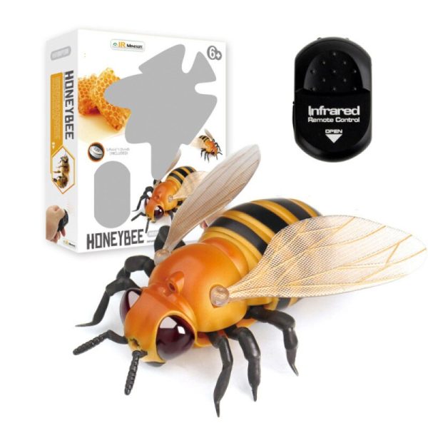 Infrared RC animal Insect Toys Simulation spider bee fly crab Ladyb mantis Electric robot Toy Halloween Prank Insects kids toys on Sale