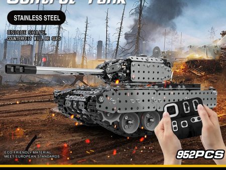 Hot 952PCS 2.4G RC Military Tank DIY Assembly set Stainless Steel Remote Control Model Toy for Kids Built-in 3.7V 300MAh battery Sale